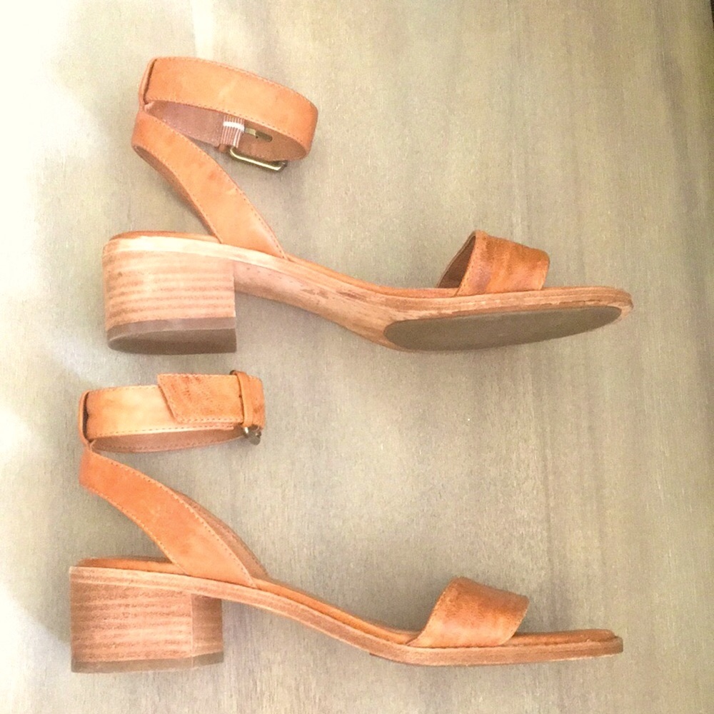 Frye sandals, leather light brown